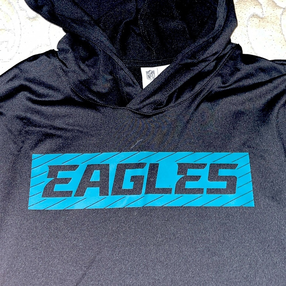 Mens eagles fleece hoodie size medium barely worn
